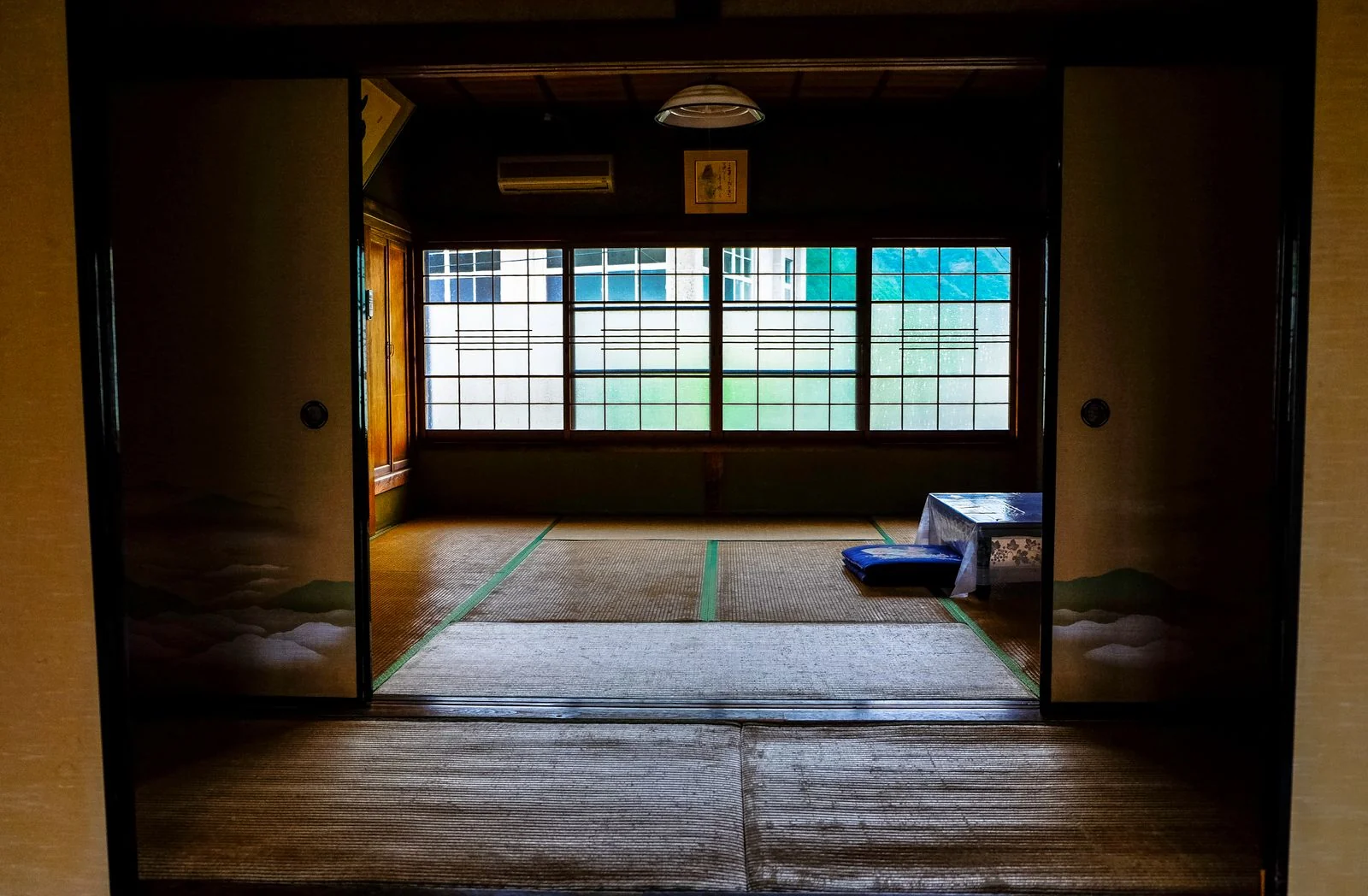畳と襖のある和室のイメージ